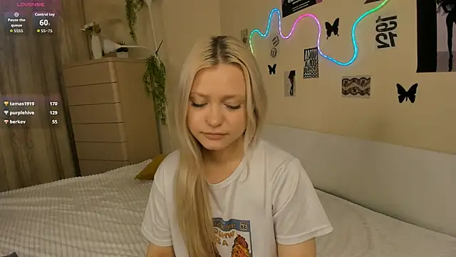 MidnightPoisen Webbikameraesitys