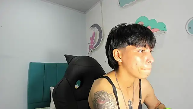 Chat +18 de ivyheat3 ao vivo