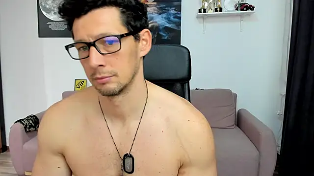 BrutusK08 라이브 XXX 채팅
