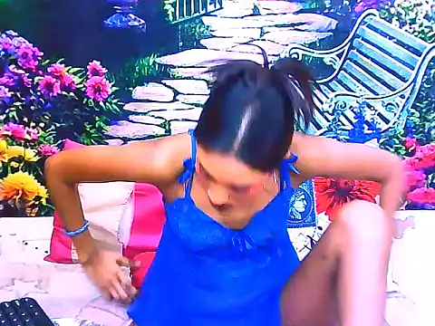 IndianPretty14u2Luv: απευθείας συνομιλία ΧΧΧ