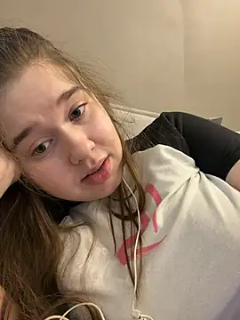 HornyGirlH's Webcam Show