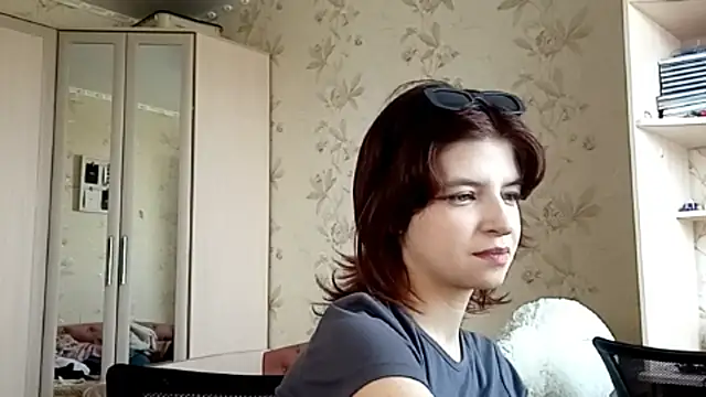 Webkamerová show LowkeyIndigo