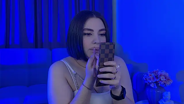 AdrianaToress Chat XXX live