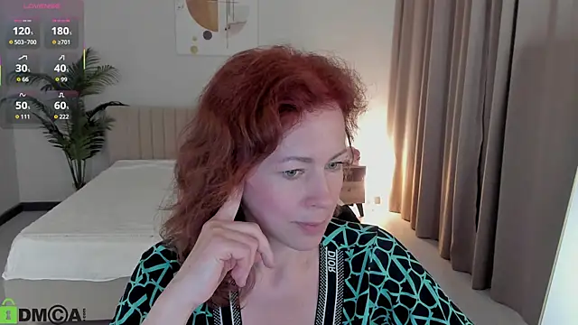 LeticiaRomano Adlı Modelin Canlı XXX Sohbeti
