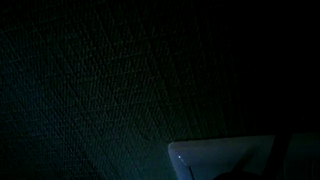 fusskuss2710 webcam show