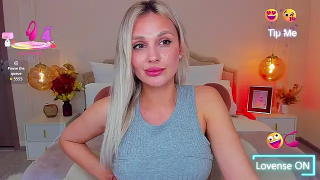 Chat +18 de MissLoou ao vivo