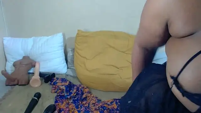 BootyShakerxxx's Webcam Show