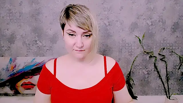 Djullia Chat XXX live