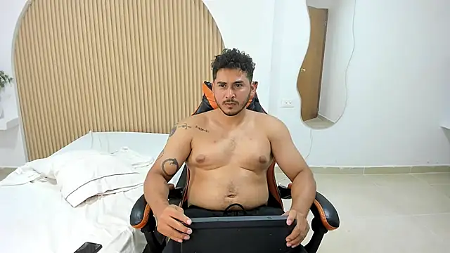 ashlan_king Adlı Modelin Web Kamerası Şovu