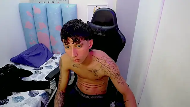 liam_play Webcamshow
