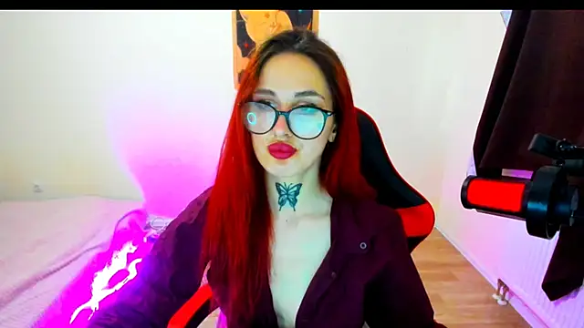 XXX chat uživo modela your_tora