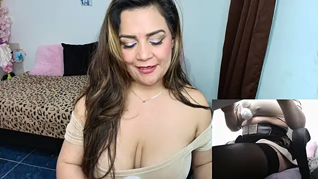 Paulina-Becerraa Live XXX Chat