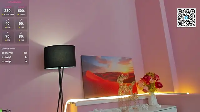 Chat XXX en directo de CherryLexi_