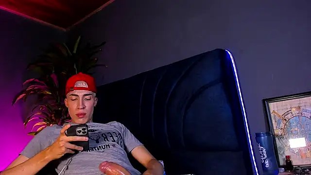 Angel_Snowhotxxx Adlı Modelin Canlı XXX Sohbeti