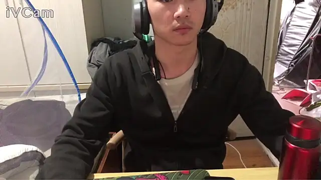 dyjdddttjのウェブカメラショー