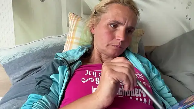 s-te-fan-i Live XXX-chat