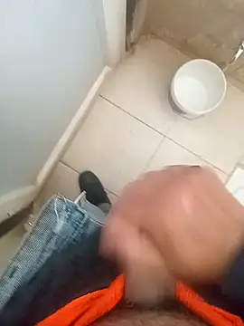 Pokazy przed kamerką – svvagesexyy