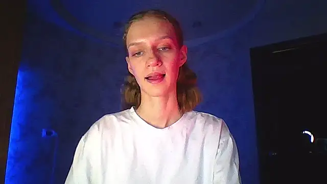Chrissy_Joyful Adlı Modelin Canlı XXX Sohbeti