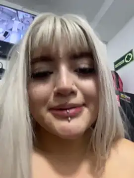 Chat XXX en directo de lya_nekko_