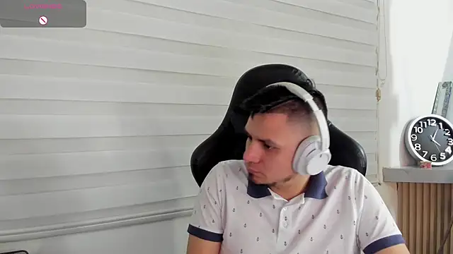 Rick_Adams élő XXX-chatje