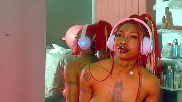 Chatroom XXX en direct de DaniaMarcell