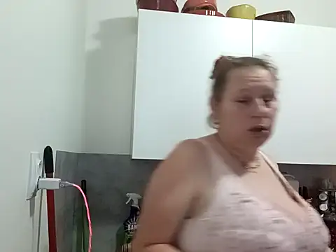 Jahudka47 Chat XXX in diretta