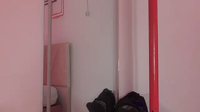 aly_n_sebas' Live XXX Chat