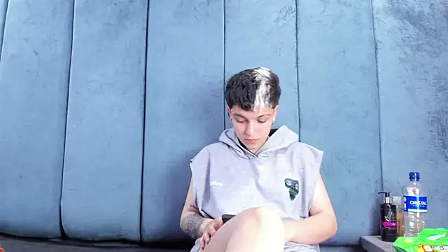 Chat +18 de Megan_Thompson_ ao vivo
