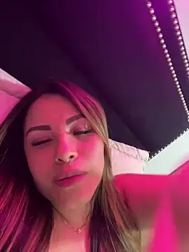 sexyyykloeen Live XXX chat