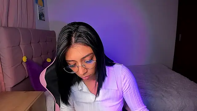 Bellacatx's Live XXX Chat