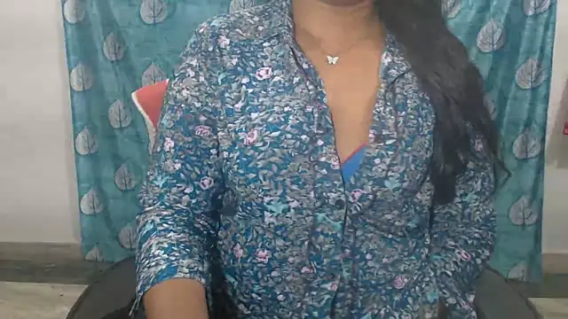 Chat XXX en directo de Sophia_your