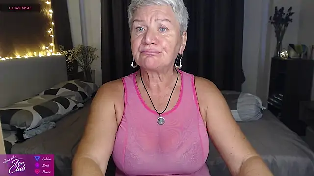 XXX chat uživo modela roxana_brooks