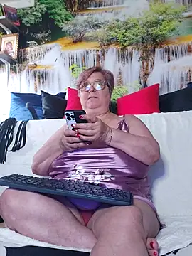 QueenPammy1 Live XXX-Chat