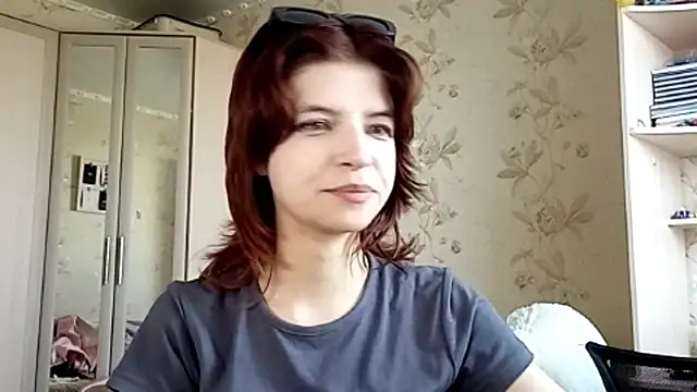 LowkeyIndigo Webcam Show