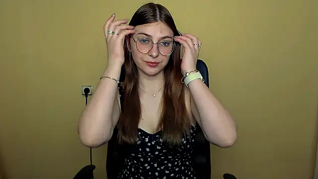 Chat XXX en directo de Luna_Lush_