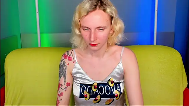 LikiLips' Live XXX Chat