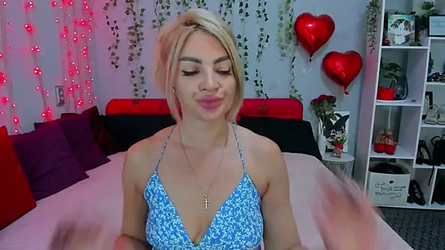 LunaBellucci Chat XXX live