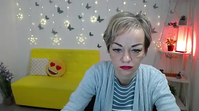 Show modela NikaMayu na web-kameri