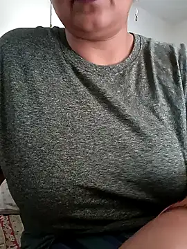 angel_ridhi's Webcam Show