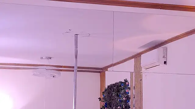 Živý XXX chat CherryMuse_