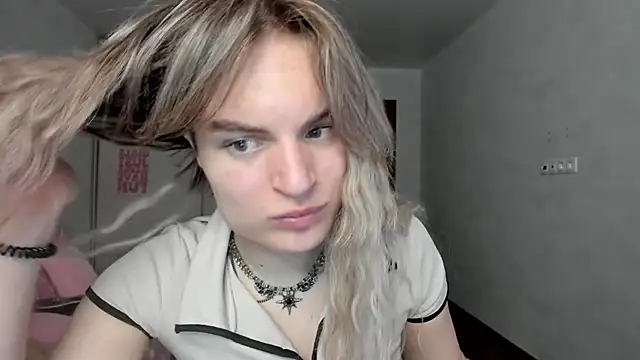 milliKira006 Webcam Show