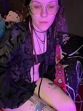 BlaizeyBBy's Webcam Show
