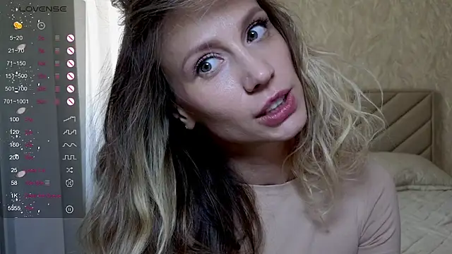 XXX chat uživo modela Alice_Wonders