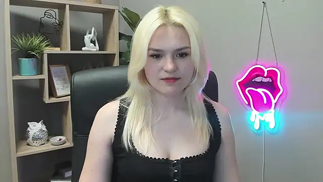 SweetLilyxo élő XXX-chatje