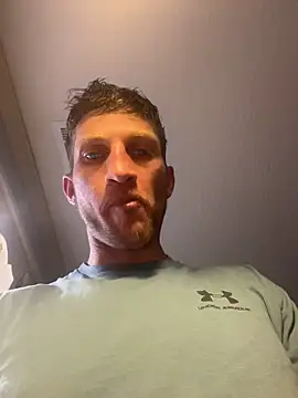MakeitHappen1212's Webcam Show