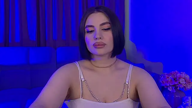 Chat XXX en directo de AdrianaToress