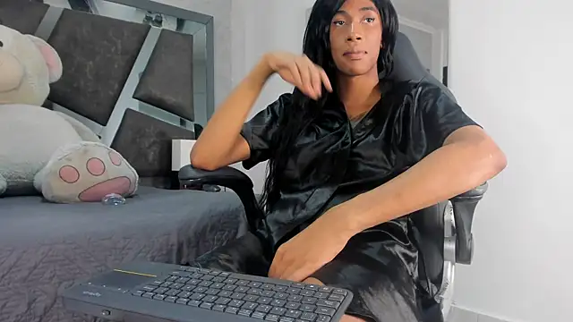 ElektraBomdans élő XXX-chatje
