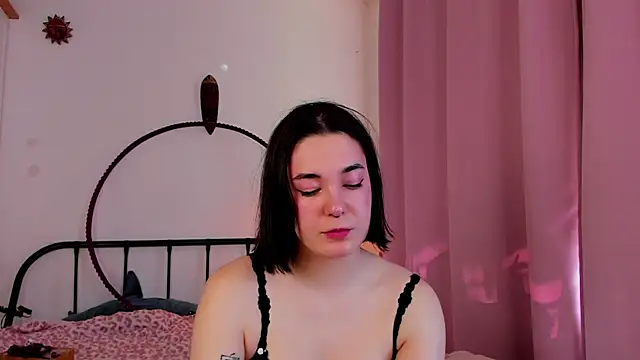 LiyaFly's Live XXX Chat