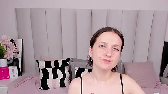 MiaKarlos' Live XXX Chat