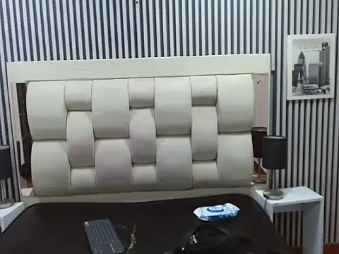 XXX chat uživo modela Alex_Wolft